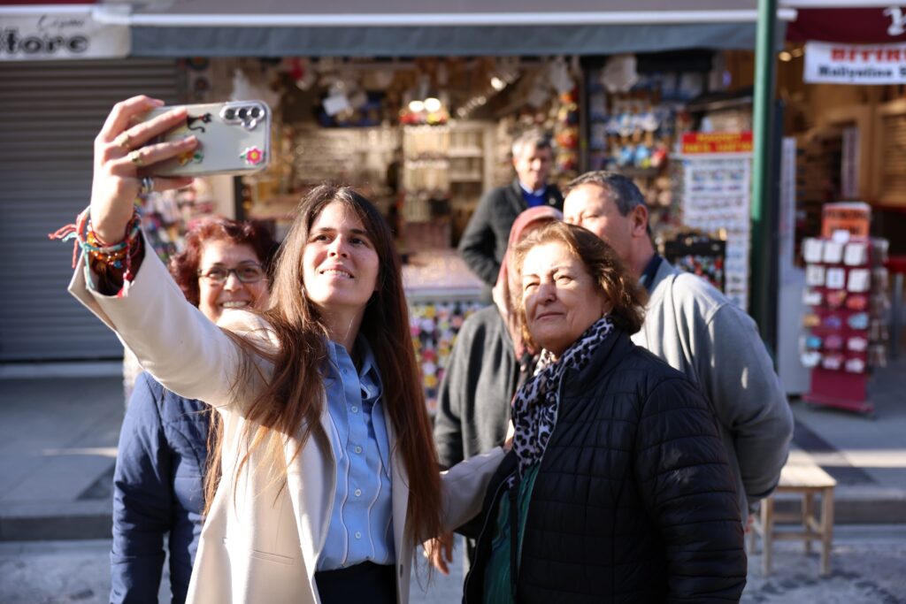 Lal Denizli: Hedef, cazibe merkezi olan Çeşme